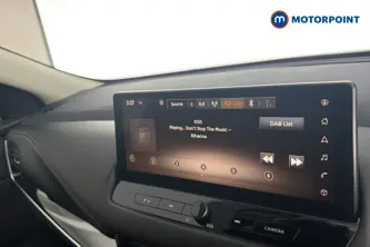 Nissan Qashqai N-Connecta Automatic Petrol-Electric Hybrid SUV - Stock Number (1687095) - 8th supplementary image