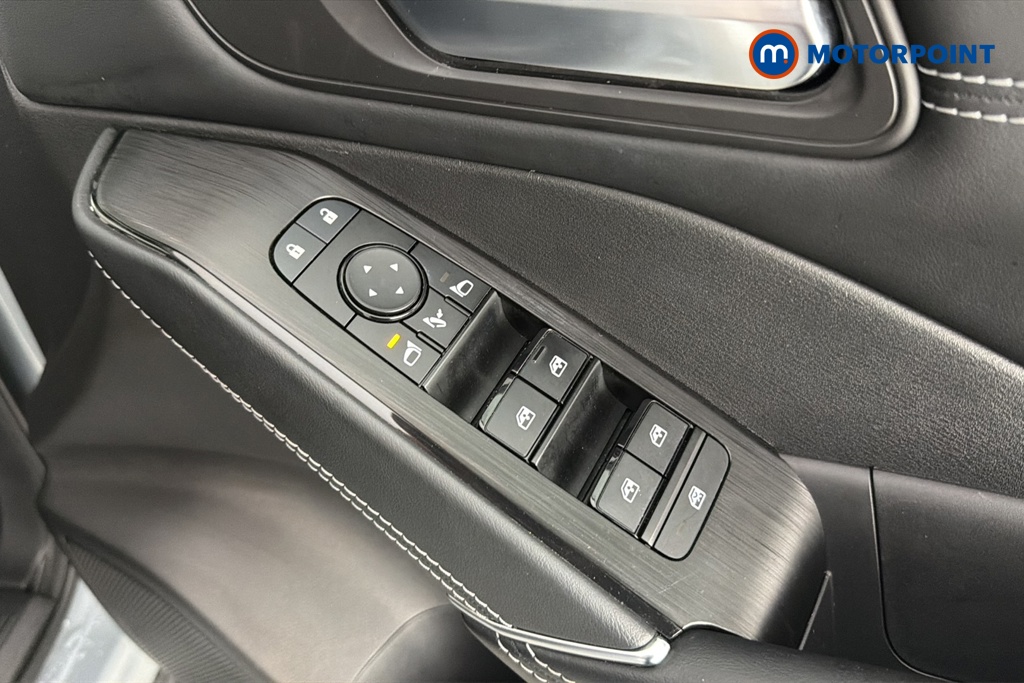 Nissan Qashqai N-Connecta Automatic Petrol-Electric Hybrid SUV - Stock Number (1687095) - 19th supplementary image