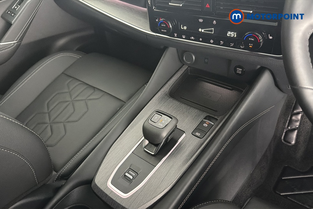 Nissan Qashqai Tekna Automatic Petrol SUV - Stock Number (1687100) - 15th supplementary image