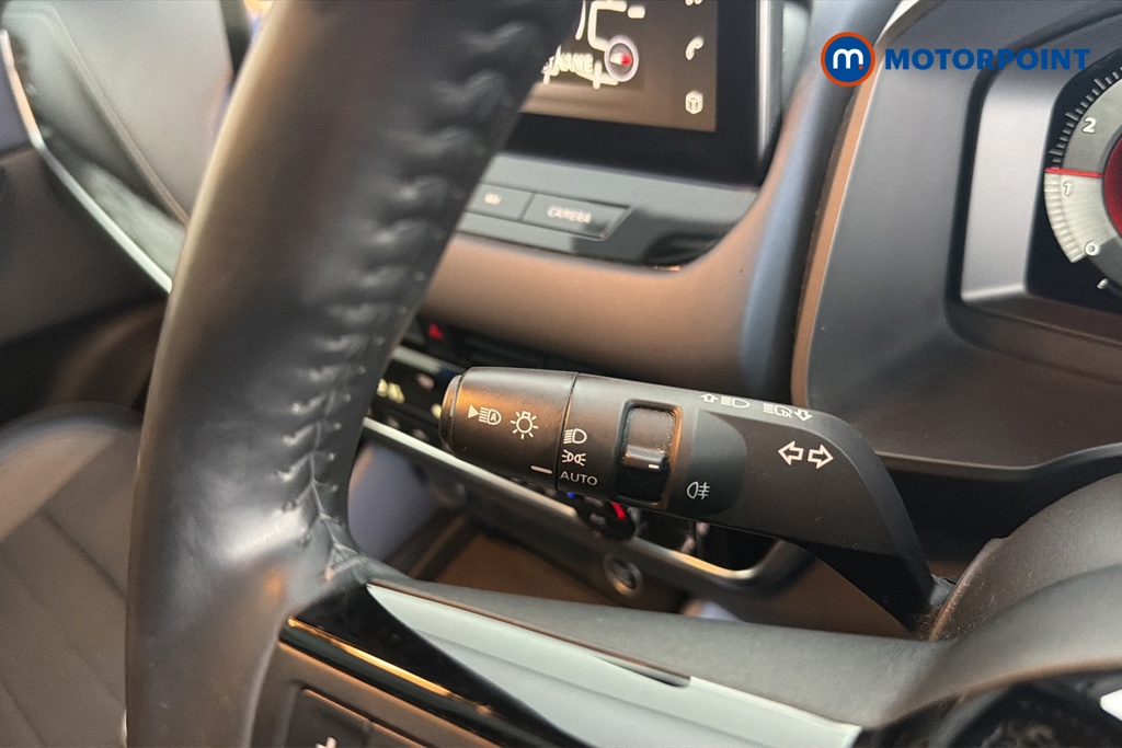 Nissan Qashqai Tekna Manual Petrol SUV - Stock Number (1687101) - 5th supplementary image