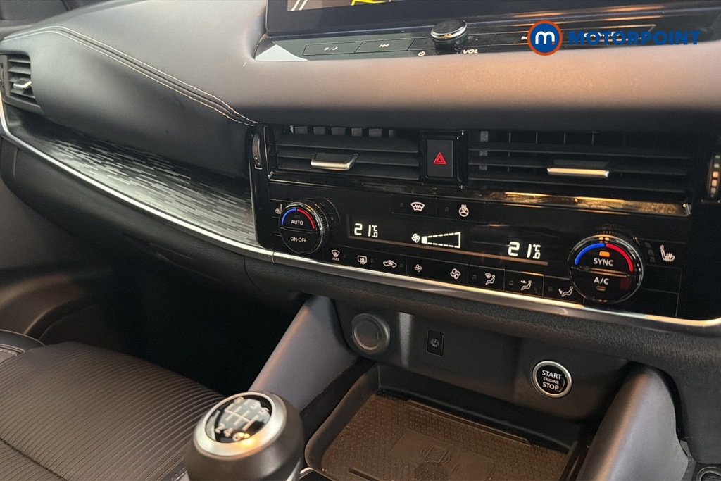 Nissan Qashqai Tekna Manual Petrol SUV - Stock Number (1687101) - 12th supplementary image