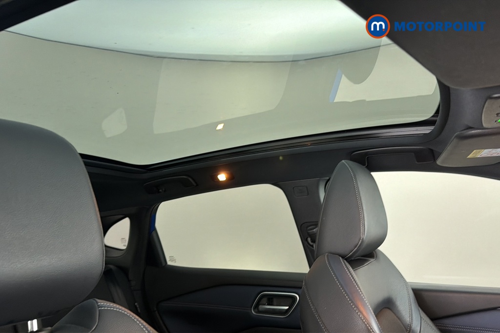 Nissan Qashqai Tekna Manual Petrol SUV - Stock Number (1687101) - 20th supplementary image