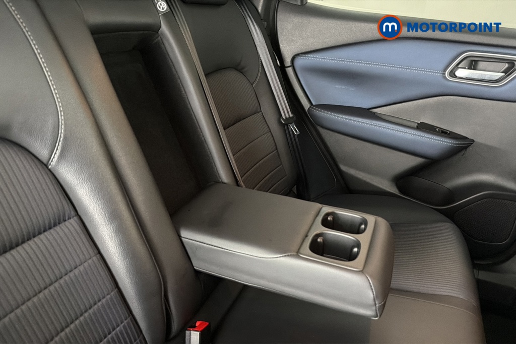 Nissan Qashqai Tekna Manual Petrol SUV - Stock Number (1687101) - 26th supplementary image