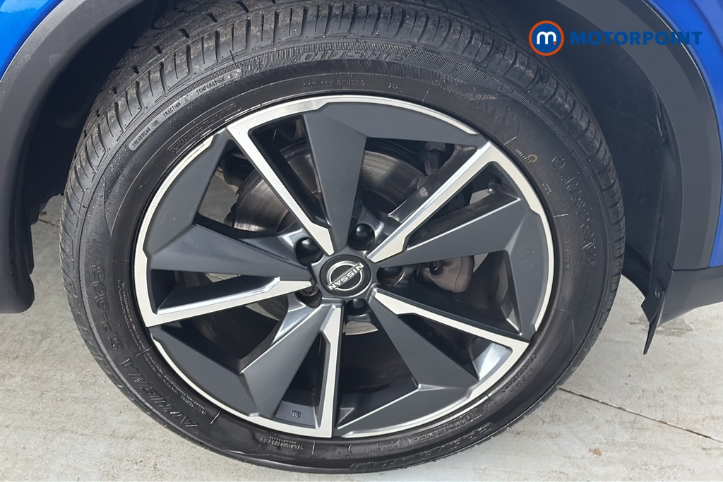 Nissan Qashqai Tekna Manual Petrol SUV - Stock Number (1687101) - 47th supplementary image