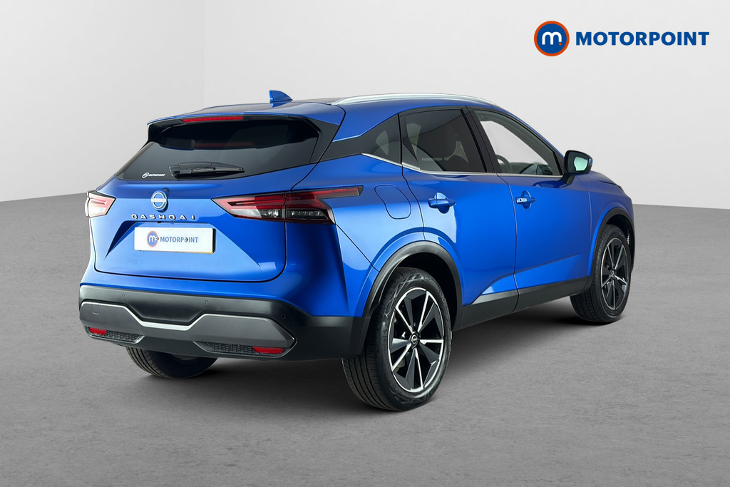 Nissan Qashqai Tekna Manual Petrol SUV - Stock Number (1687101) - Passenger side rear corner
