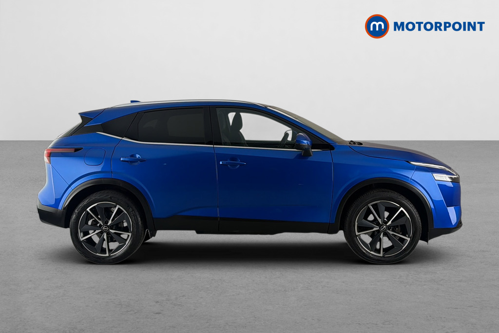 Nissan Qashqai Tekna Manual Petrol SUV - Stock Number (1687101) - Passenger side
