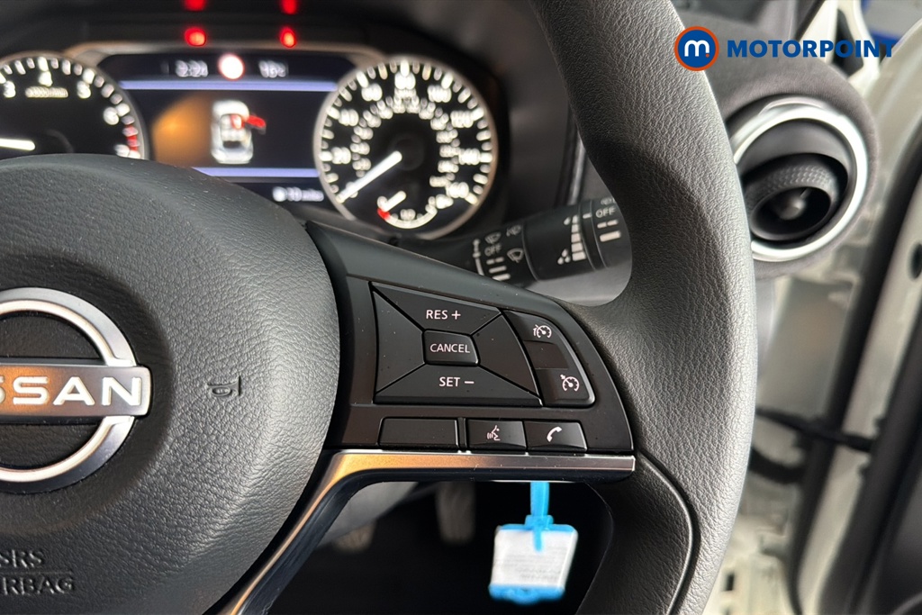Nissan Juke Acenta Premium Manual Petrol SUV - Stock Number (1687109) - 3rd supplementary image