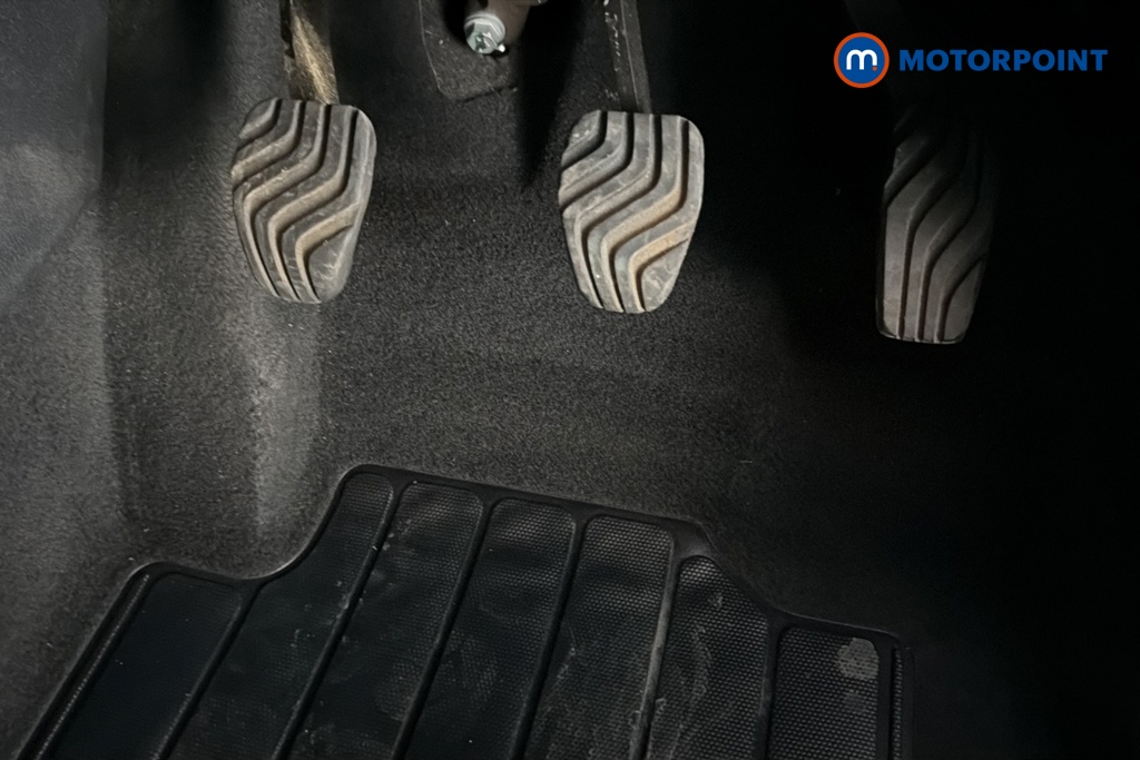 Nissan Juke Acenta Premium Manual Petrol SUV - Stock Number (1687109) - 24th supplementary image