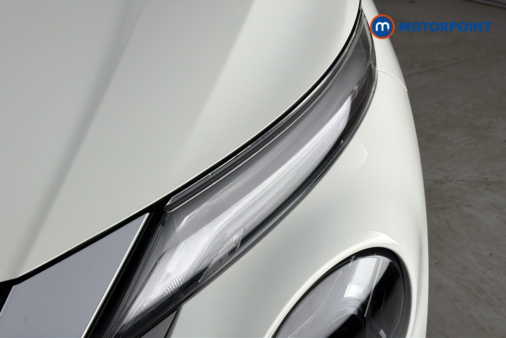 Nissan Juke Acenta Premium Manual Petrol SUV - Stock Number (1687109) - 42nd supplementary image