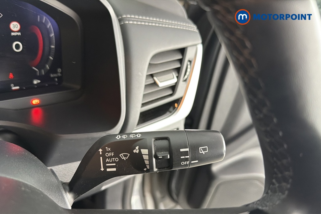 Nissan Qashqai N-Connecta Automatic Petrol-Electric Hybrid SUV - Stock Number (1687110) - 6th supplementary image