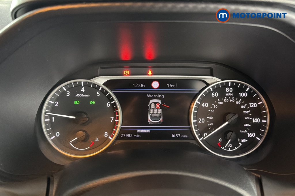 Nissan Juke N-Connecta Manual Petrol SUV - Stock Number (1687114) - 7th supplementary image