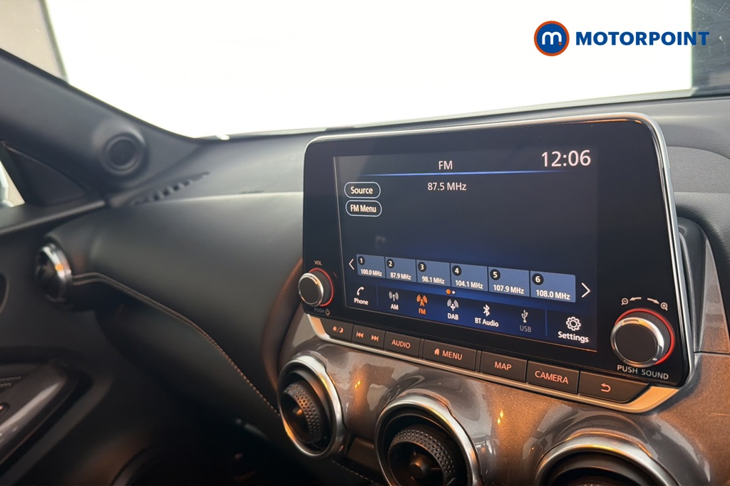 Nissan Juke N-Connecta Manual Petrol SUV - Stock Number (1687114) - 8th supplementary image
