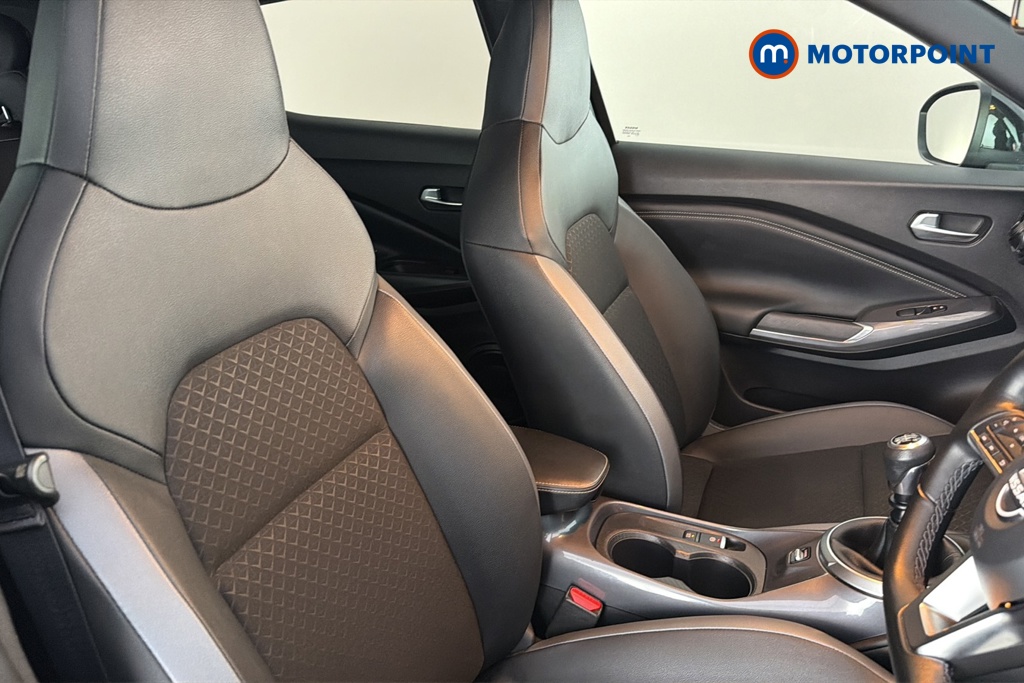 Nissan Juke N-Connecta Manual Petrol SUV - Stock Number (1687114) - 22nd supplementary image