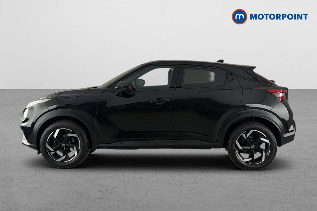 Nissan Juke N-Connecta Manual Petrol SUV - Stock Number (1687114) - Drivers side