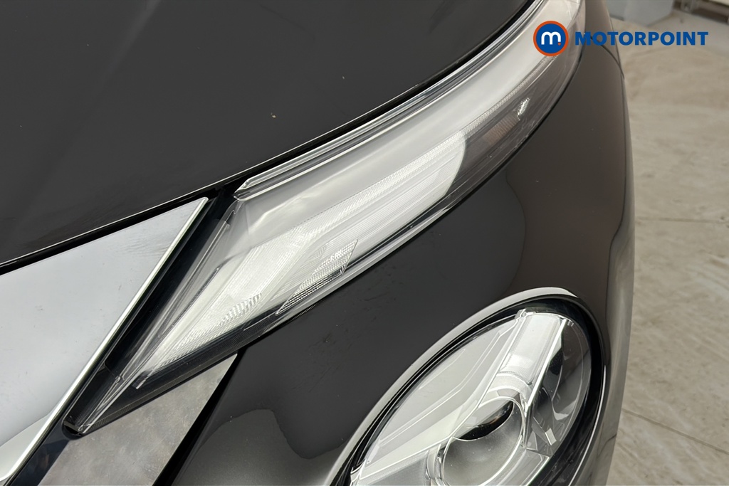 Nissan Juke N-Connecta Manual Petrol SUV - Stock Number (1687114) - 42nd supplementary image