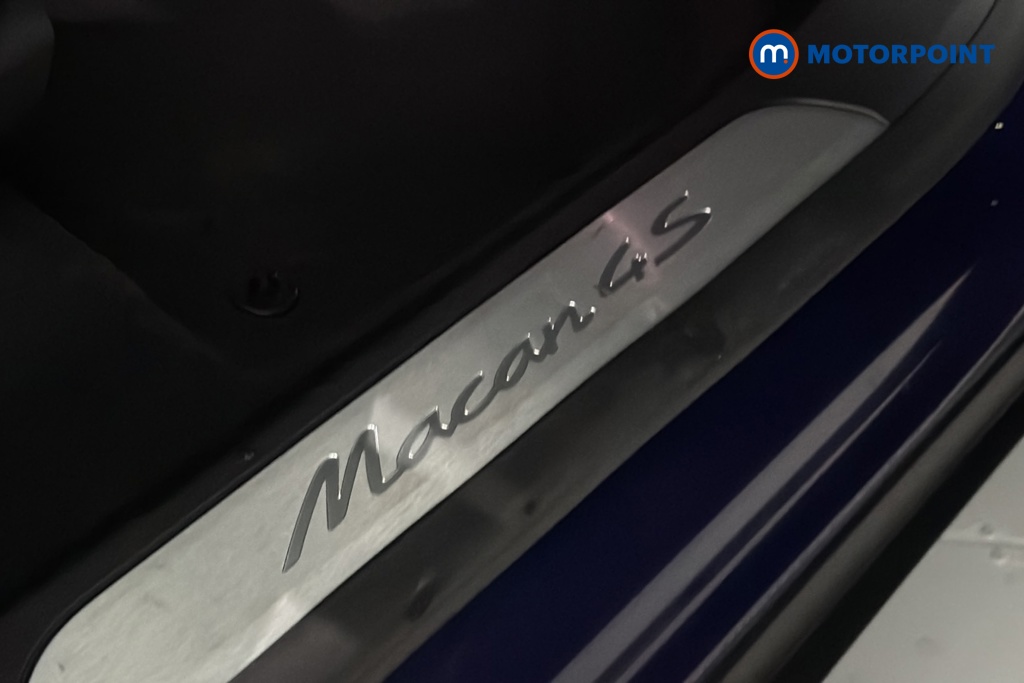 Porsche Macan 4S Automatic Electric SUV - Stock Number (1687397) - 994th supplementary image