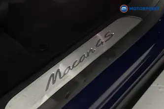 Porsche Macan 4S Automatic Electric SUV - Stock Number (1687397) - 994th supplementary image