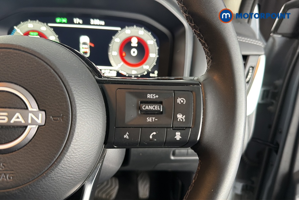 Nissan Qashqai N-Connecta Automatic Petrol-Electric Hybrid SUV - Stock Number (1687659) - 3rd supplementary image