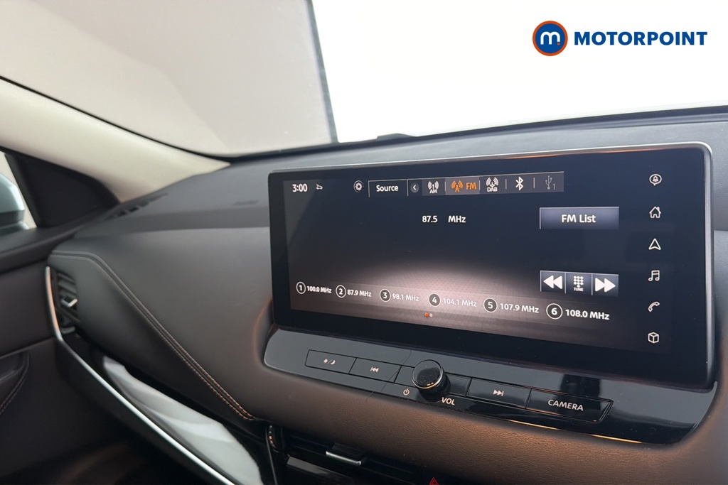 Nissan Qashqai N-Connecta Automatic Petrol-Electric Hybrid SUV - Stock Number (1687659) - 8th supplementary image