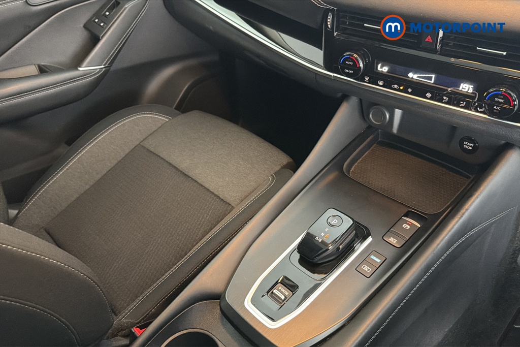 Nissan Qashqai N-Connecta Automatic Petrol-Electric Hybrid SUV - Stock Number (1687659) - 15th supplementary image