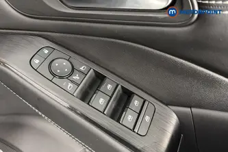 Nissan Qashqai N-Connecta Automatic Petrol-Electric Hybrid SUV - Stock Number (1687659) - 19th supplementary image