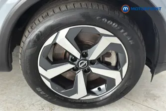 Nissan Qashqai N-Connecta Automatic Petrol-Electric Hybrid SUV - Stock Number (1687659) - 47th supplementary image