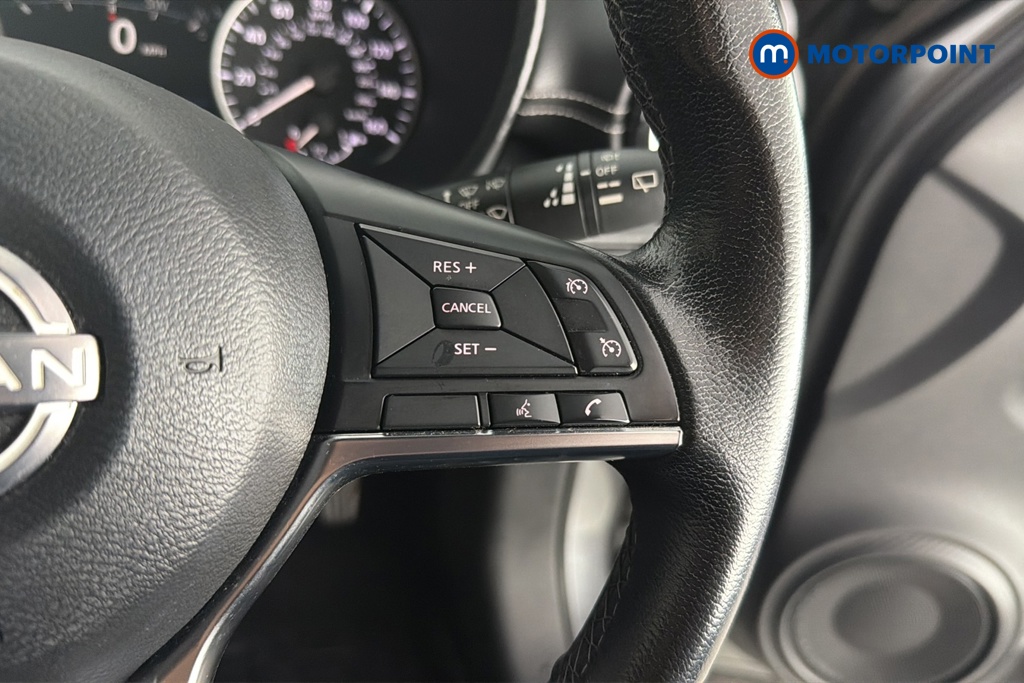 Nissan Juke N-Connecta Manual Petrol SUV - Stock Number (1669475) - 3rd supplementary image