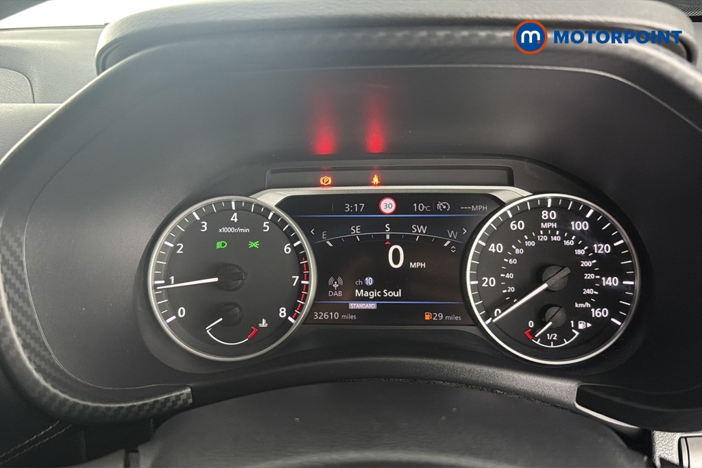 Nissan Juke N-Connecta Manual Petrol SUV - Stock Number (1669475) - 7th supplementary image