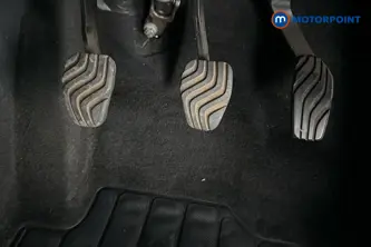 Nissan Juke N-Connecta Manual Petrol SUV - Stock Number (1669475) - 24th supplementary image