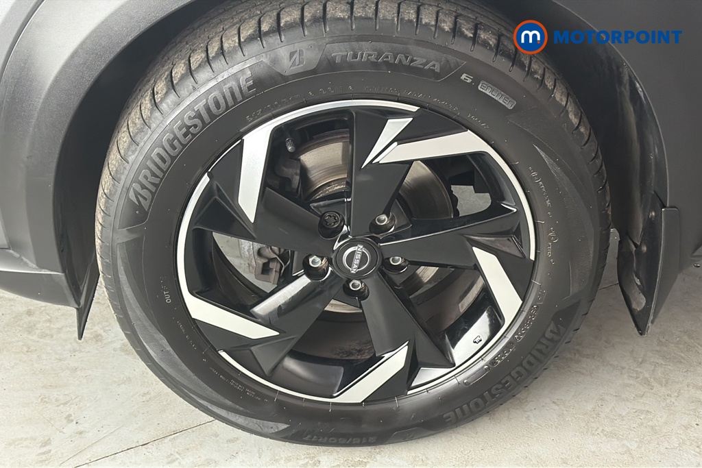 Nissan Juke N-Connecta Manual Petrol SUV - Stock Number (1669475) - 44th supplementary image