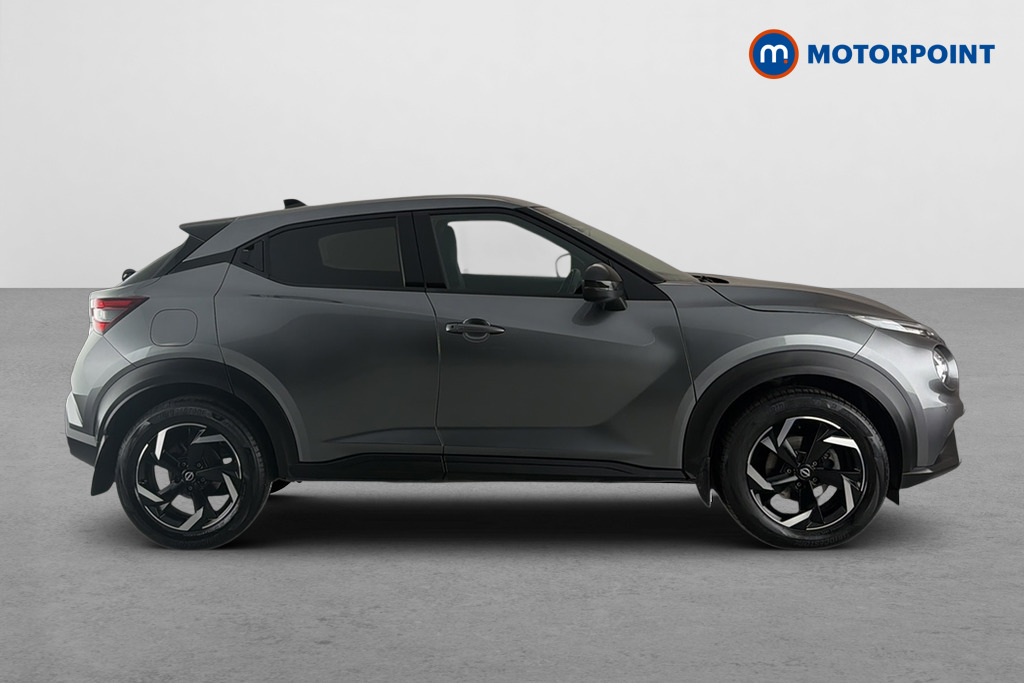 Nissan Juke N-Connecta Manual Petrol SUV - Stock Number (1669475) - Passenger side