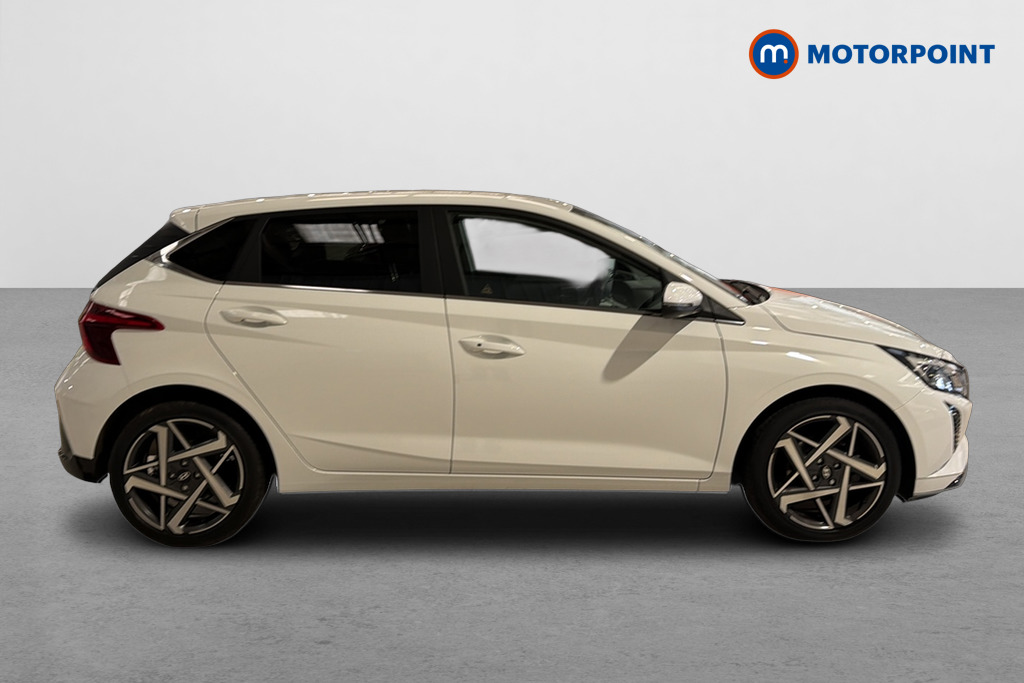 Hyundai I20 Tech Line Automatic Petrol Hatchback - Stock Number (1677454) - Passenger side
