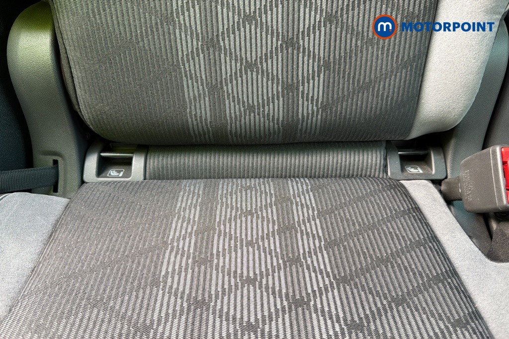 Volkswagen Tiguan R-Line Automatic Petrol SUV - Stock Number (1685138) - 27th supplementary image