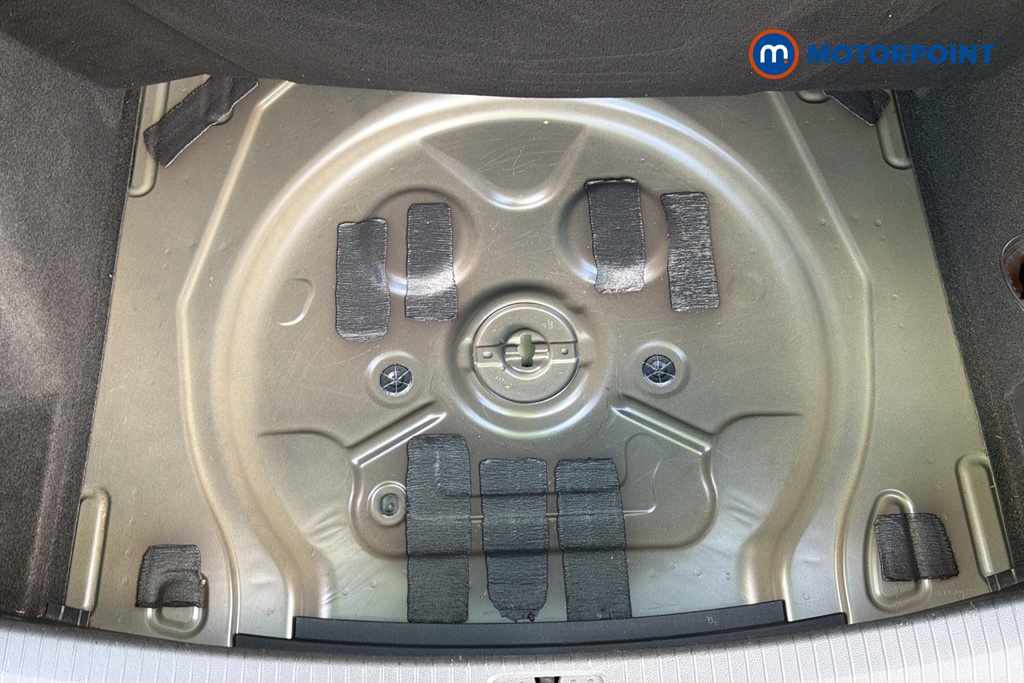 Volkswagen Tiguan R-Line Automatic Petrol SUV - Stock Number (1685138) - 33rd supplementary image