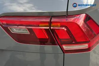 Volkswagen Tiguan R-Line Automatic Petrol SUV - Stock Number (1685138) - 36th supplementary image