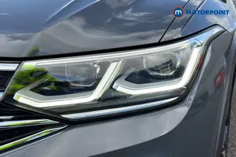 Volkswagen Tiguan R-Line Automatic Petrol SUV - Stock Number (1685138) - 42nd supplementary image