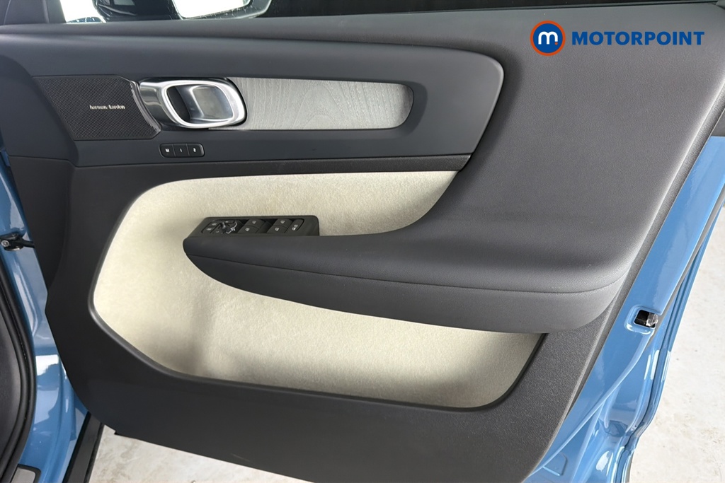 Volvo Xc40 Ultimate Automatic Petrol SUV - Stock Number (1685357) - 18th supplementary image