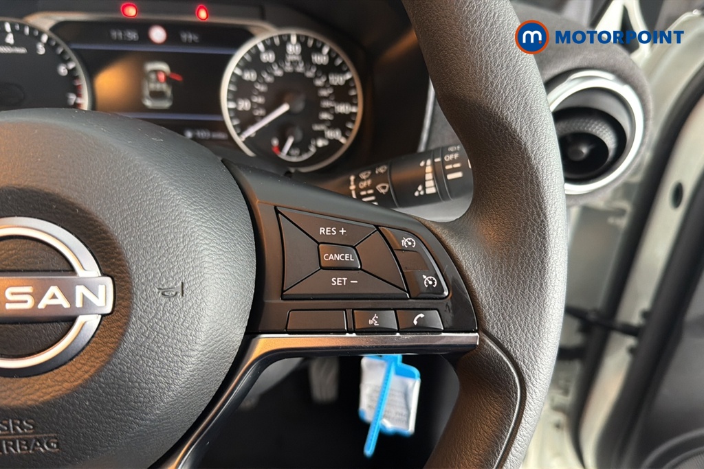 Nissan Juke Acenta Premium Manual Petrol SUV - Stock Number (1687106) - 3rd supplementary image