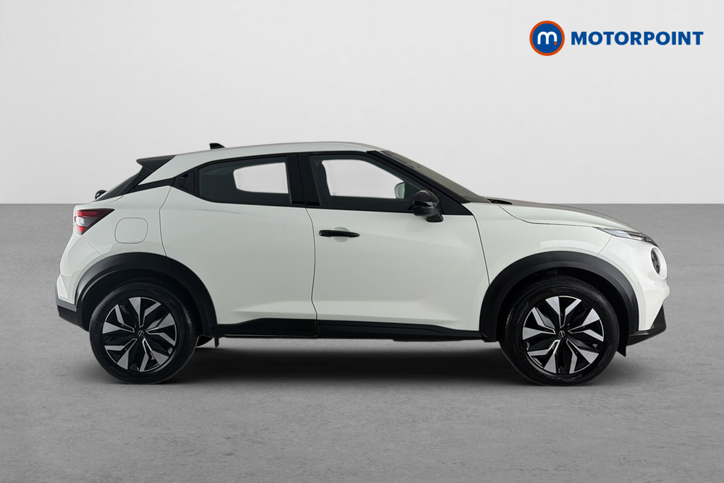 Nissan Juke Acenta Premium Manual Petrol SUV - Stock Number (1687106) - Passenger side