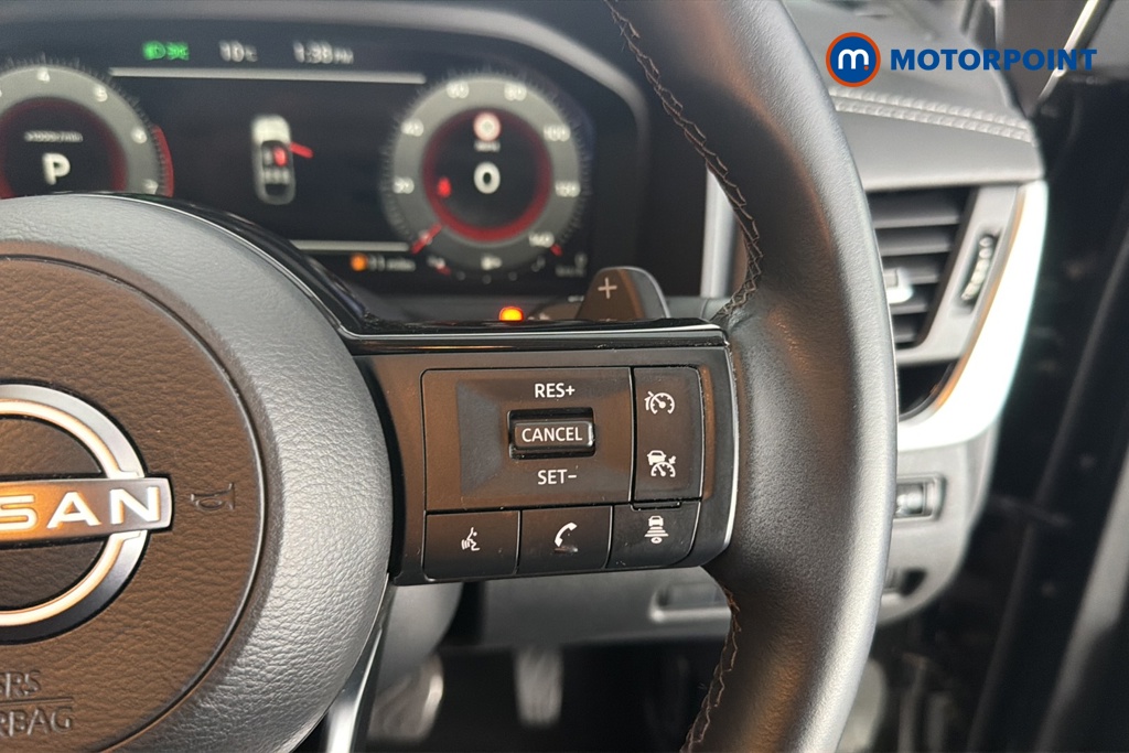 Nissan Qashqai N-Connecta Automatic Petrol SUV - Stock Number (1687118) - 3rd supplementary image