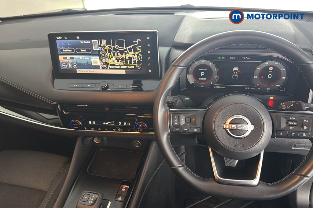 Nissan Qashqai N-Connecta Automatic Petrol SUV - Stock Number (1687118) - 1st supplementary image