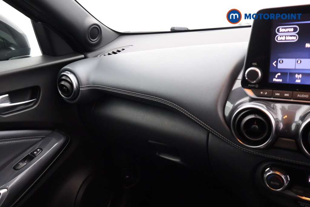 Nissan Juke N-Connecta Automatic Petrol SUV - Stock Number (1654879) - 11th supplementary image