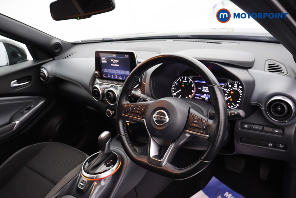 Nissan Juke N-Connecta Automatic Petrol SUV - Stock Number (1654879) - 14th supplementary image