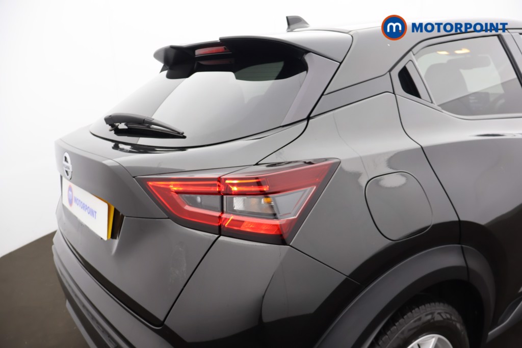 Nissan Juke N-Connecta Automatic Petrol SUV - Stock Number (1654879) - 23rd supplementary image