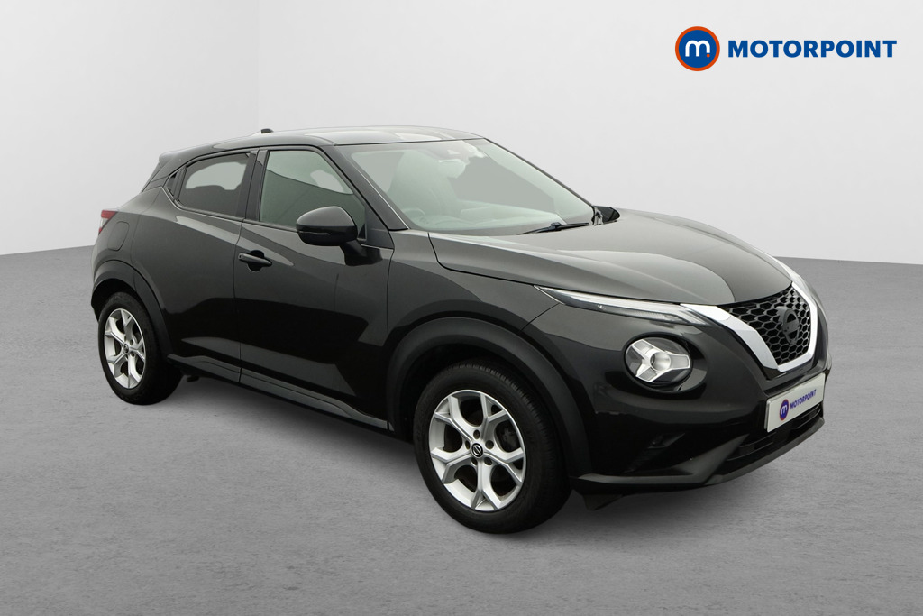 Nissan Juke N-Connecta Automatic Petrol SUV - Stock Number (1654879) - Drivers side front corner