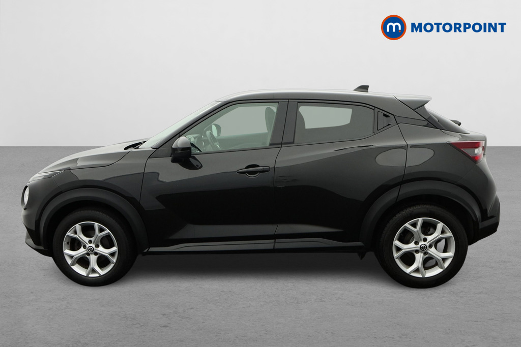 Nissan Juke N-Connecta Automatic Petrol SUV - Stock Number (1654879) - Passenger side