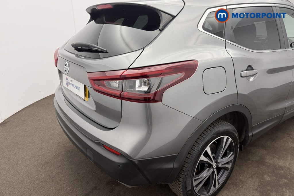 Nissan Qashqai N-Connecta Manual Petrol SUV - Stock Number (1660750) - 24th supplementary image