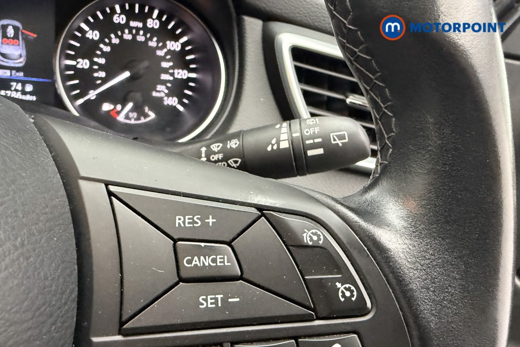 Nissan Qashqai N-Connecta Manual Petrol SUV - Stock Number (1660750) - 36th supplementary image