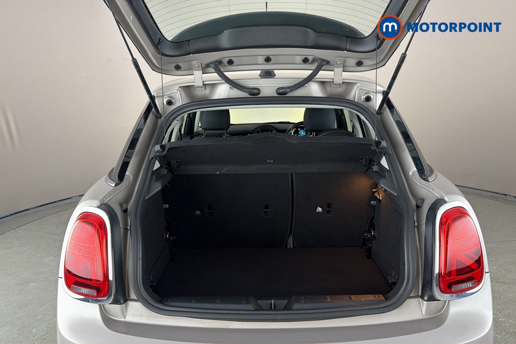 Mini Hatchback Cooper Classic Manual Petrol Hatchback - Stock Number (1670928) - 30th supplementary image