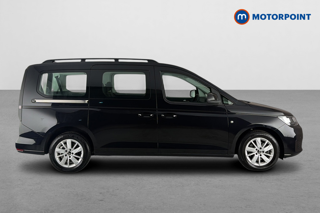Volkswagen Caddy Maxi Life Automatic Petrol People Carrier - Stock Number (1673971) - Passenger side